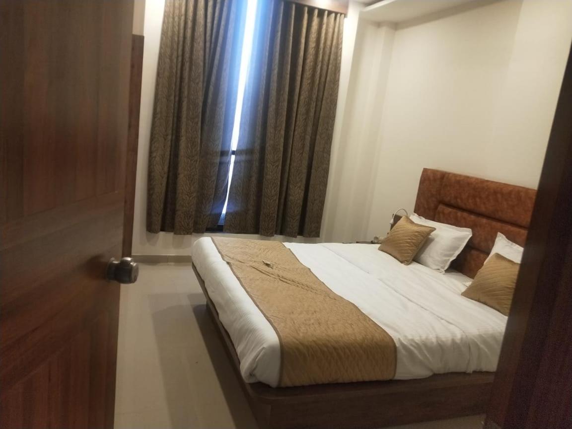 Hotel Sai Krupa Ahmedabad Eksteriør bilde