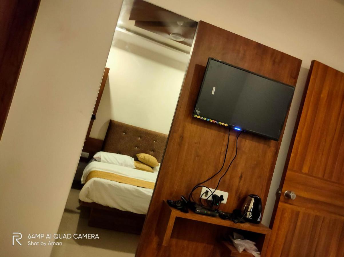 Hotel Sai Krupa Ahmedabad Eksteriør bilde